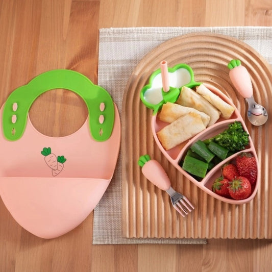 【新款】萝卜造型食品级硅胶餐盘套装 | 强力吸盘分格碗+防水围兜+叉勺 | 防摔宝宝辅食神器 | 耐高温无毒易清洗