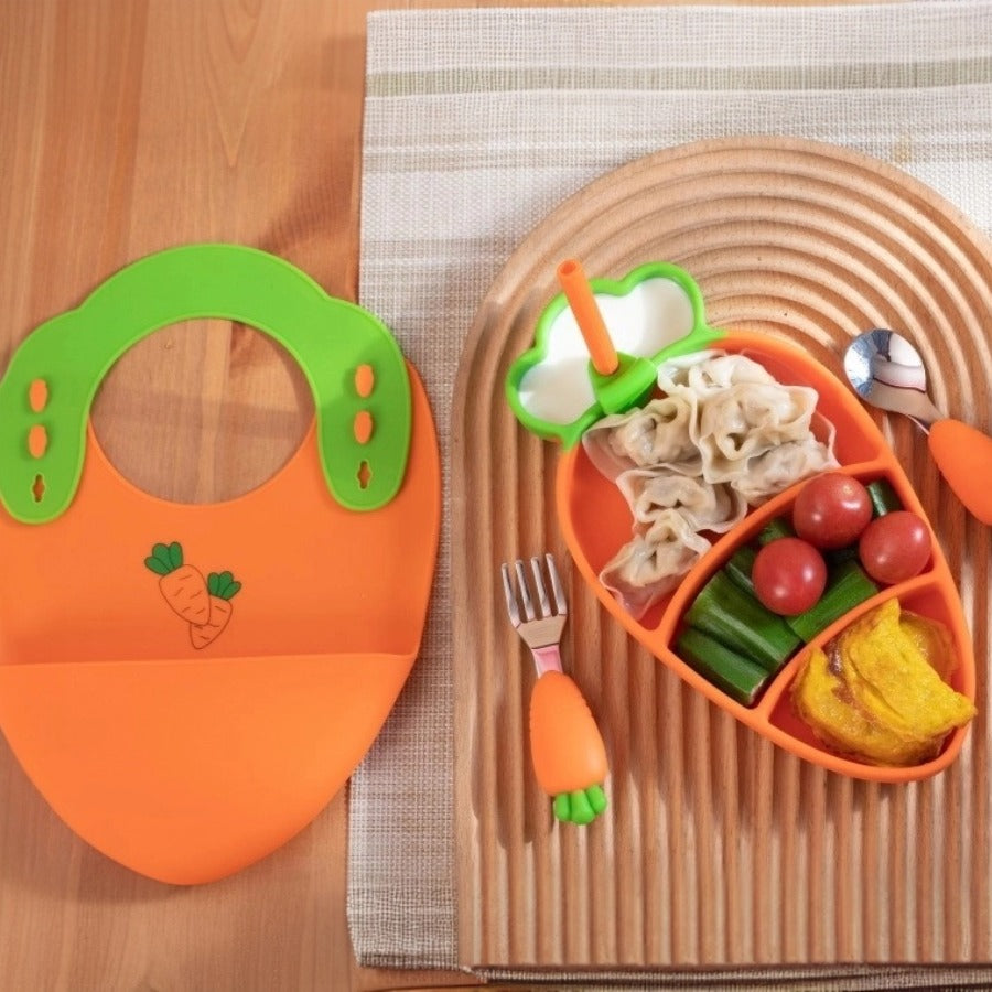 【新款】萝卜造型食品级硅胶餐盘套装 | 强力吸盘分格碗+防水围兜+叉勺 | 防摔宝宝辅食神器 | 耐高温无毒易清洗